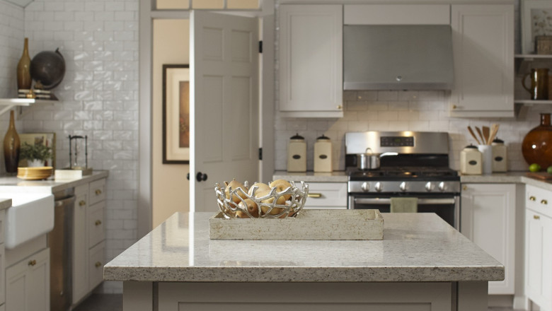 Chandeliers in the Kitchen: 3 Styles Not to be Missed