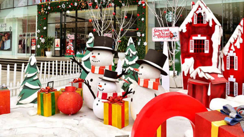 What is the history of the Christmas holiday?
