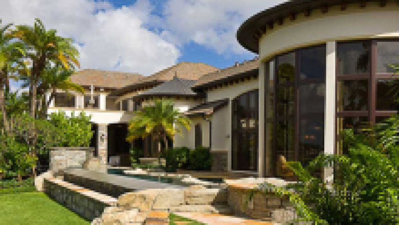 What are the best ways to find Palm Beach custom and luxury home builder