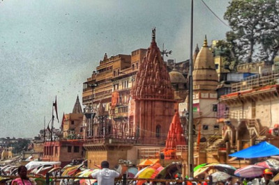 How many days are needed to visit varanasi