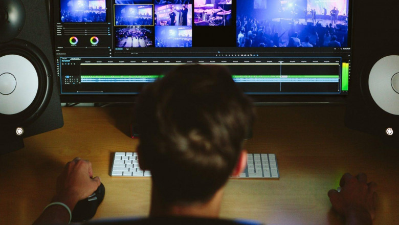 10 Best Studio Monitors for Mixing: the Ultimate Guide.