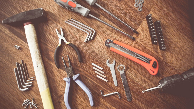 Types and tools of Construction Supplies