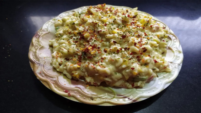 White Sauce Cheese Pasta