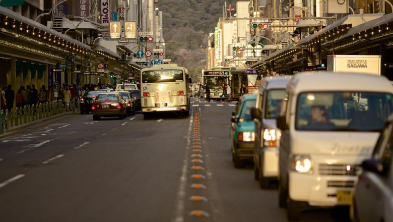 5 tips to consider when using a bidding service to purchase a trustee sale