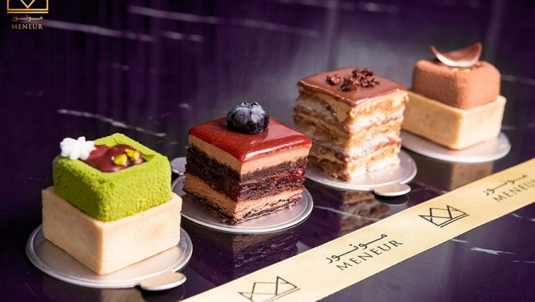 Meneur Chocolate ||You Can Express Your Love With Amazing Cakes
