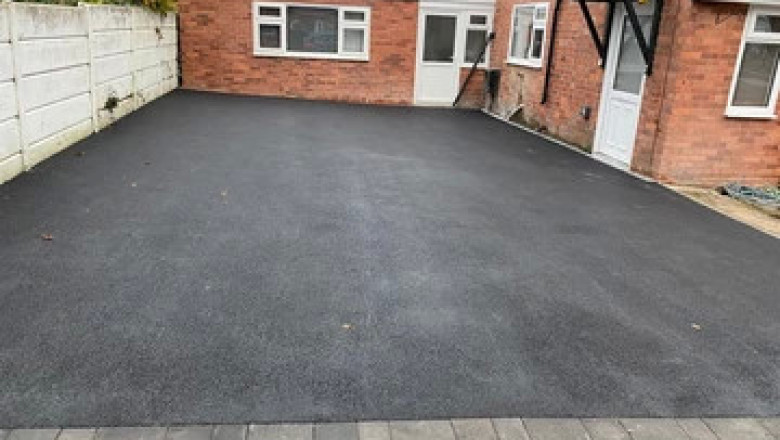 Tarmac Driveways Specialists in Nuneaton