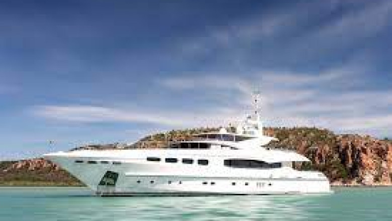 Yacht Charter Grand Cayman