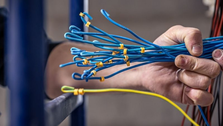 Become an Electrician: It's Recession-Proof - Continuing Education