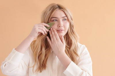 How to Make Your Bedtime and Skincare Routine More Relaxing