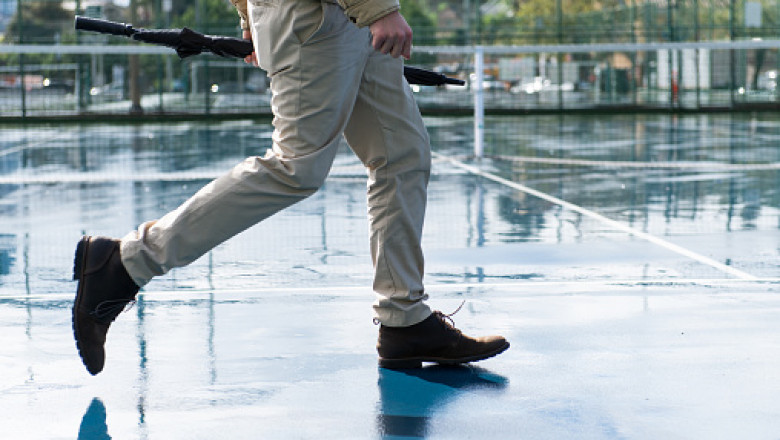 The ultimate guide for wardrobe essential chinos for men