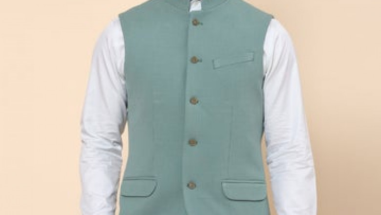 Learn in detail how to choose a formal dress for your teenager kid