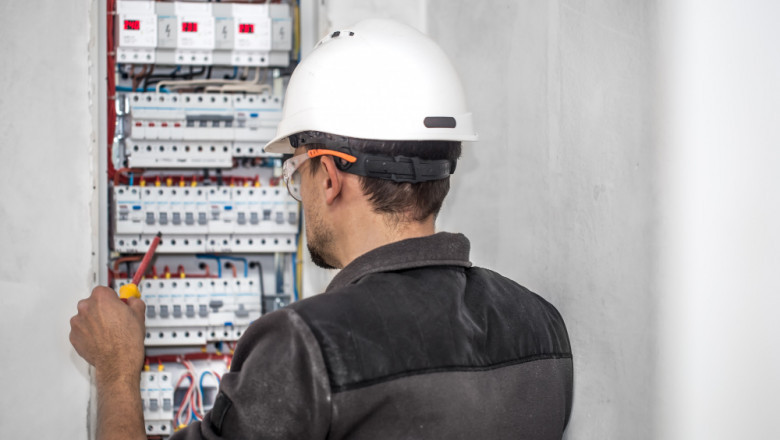 Commercial Electrician | Electrical Repairs | Electrical Solutions - 800 Repair
