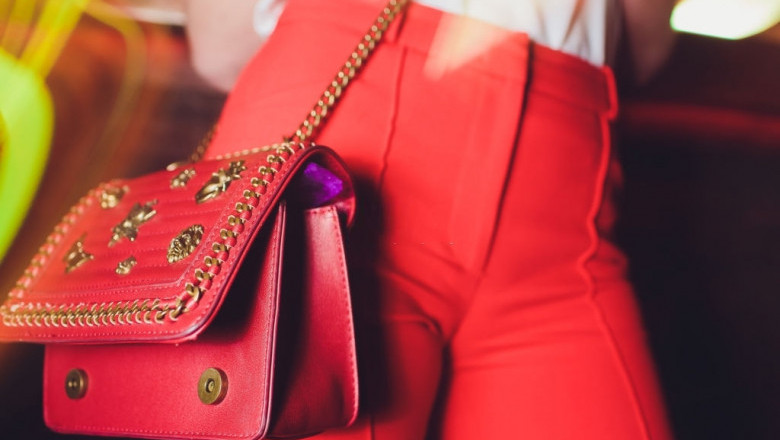 Best Crossbody Bags to Carry Your Essentials in Style