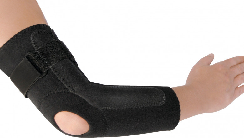 As elbow sleeves promote blood circulation and prevent muscle soreness, they help athletes recover quickly and reduce pain.