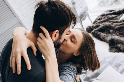 How To Deal with Erectile Dysfunction in A Relationship