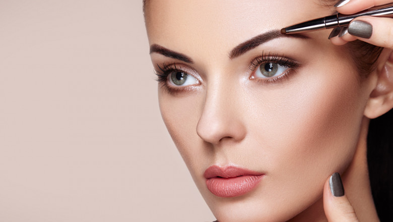 How Finished Eyebrows Enhance Your Makeup Look?