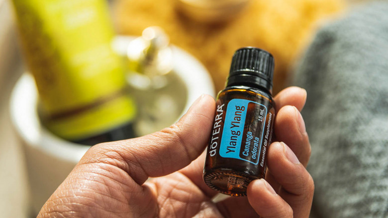 Create a Calming Weekend Environment with Essential Oils