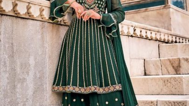 Exude Exquisite Grace with Libas e Jamila Designer Collection