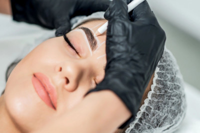 Eyebrow Color Fix Bellevue