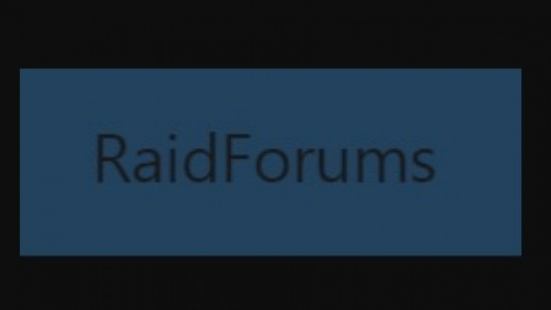 Varieties of Online Forums