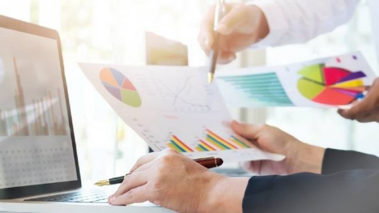 Business Intelligence: An oxymoron? Or a crucial tool for growth?