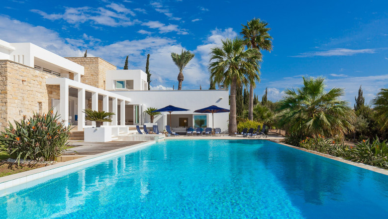 Why Couples Must Book Villas in Cyprus for Holidays | Vacation2Cyprus