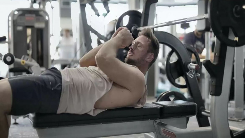 How you can exercise using Gym Bench