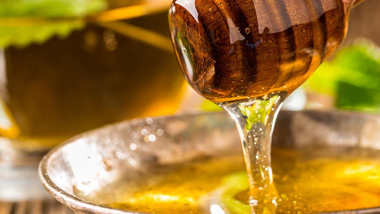 Ordering honey bees