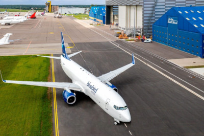 AviaAM Leasing delivers second B737-800 Boeing converted freighter