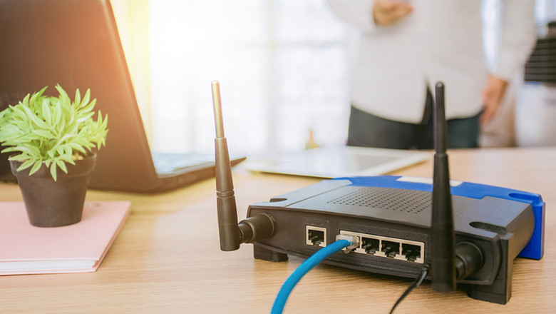 You Need A New Router If You See These Five Signs