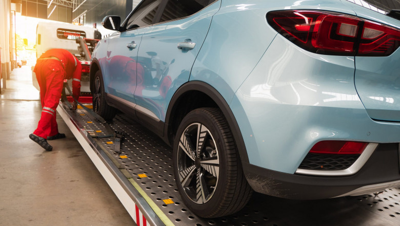 4 Tricks to Help You Hire the best Towing Services