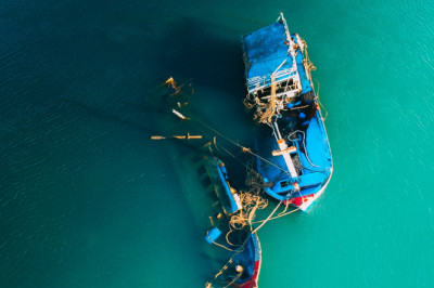 5 Significant Signs Indicating You Need A Boat Accident Lawyer