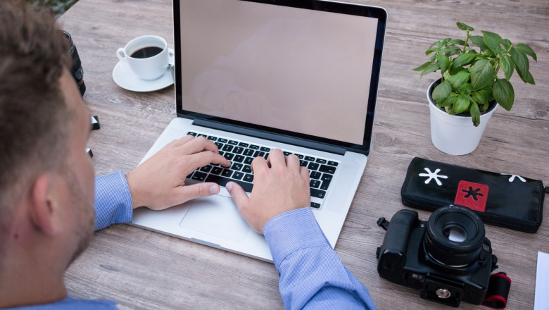 Aron Govil- 10 Best Accounting Software for Small Businesses