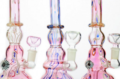 Shop Wide Range of Wholesale Glass Bongs in Bulk