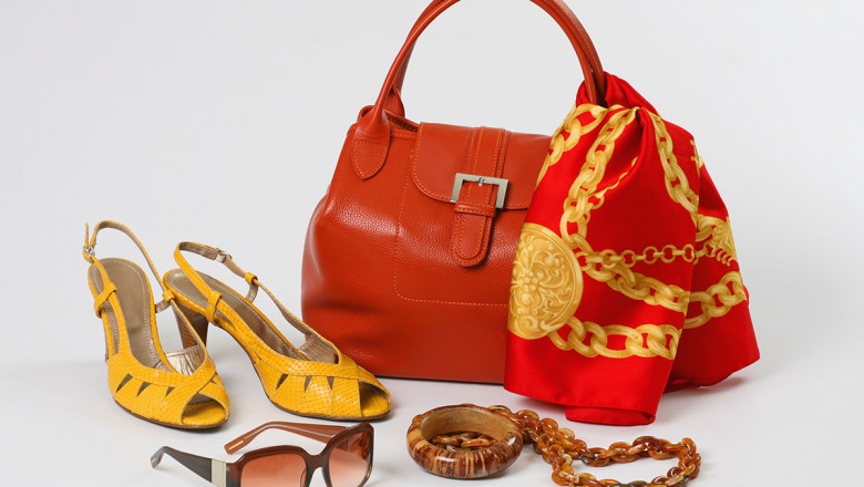 Womens Accessories Distributors - Why These Womens Accessories Distributors Deal With Retailers!