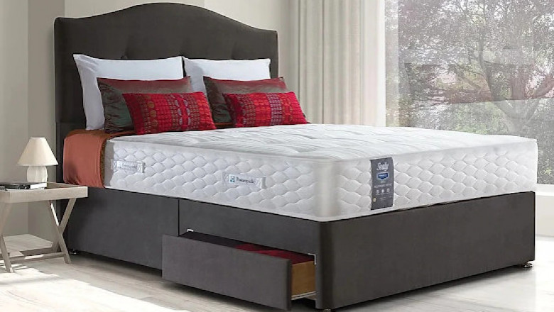 BUY LOVELY FURNITURE TO MAKE YOUR HOME BEAUTIFUL