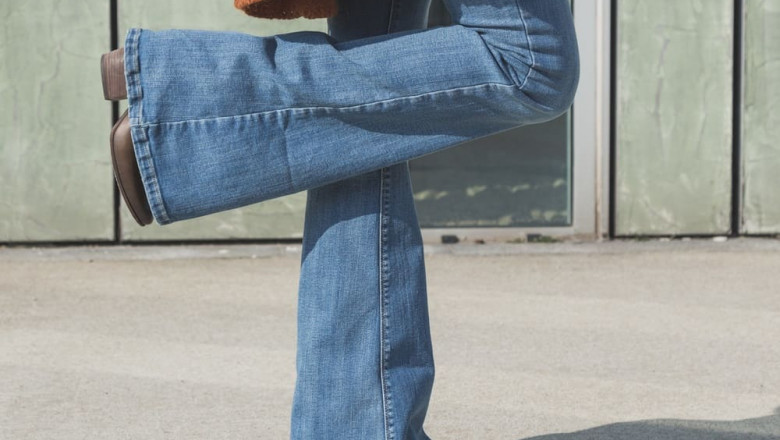 The Best Shoes To Wear With Flared Jeans