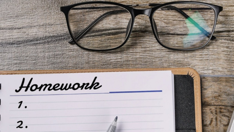 What are the Introduction to Academic Writing