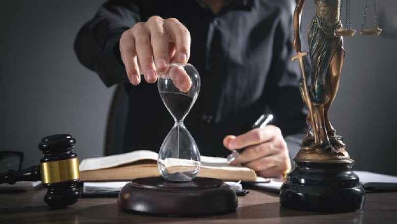 Things you should do to pursue a bright law career