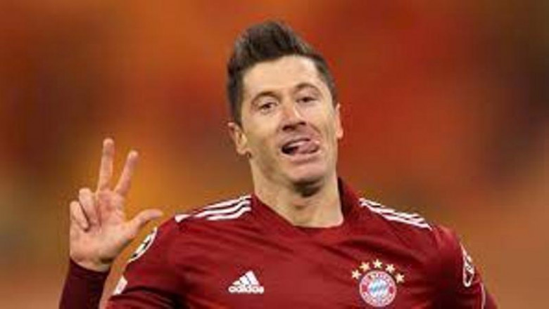 Robert Lewandowski Breaks Champions League Record