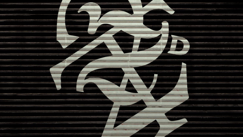 Buy Online Men’s Graphic Shirts