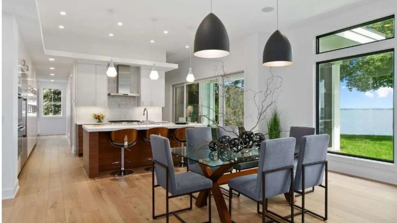 pendant lights over kitchen island