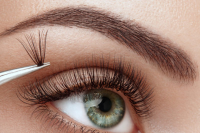 How Eyelash Extension Training Boosts the Lash Pilot Brand