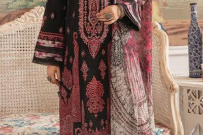 Embroidered Lawn Dress Designs | Lawn Collection | Seran