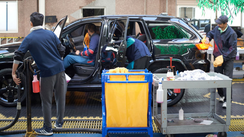 Full Service Car Wash