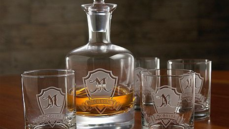 5 Upgrades for Your Home Bar This Spring
