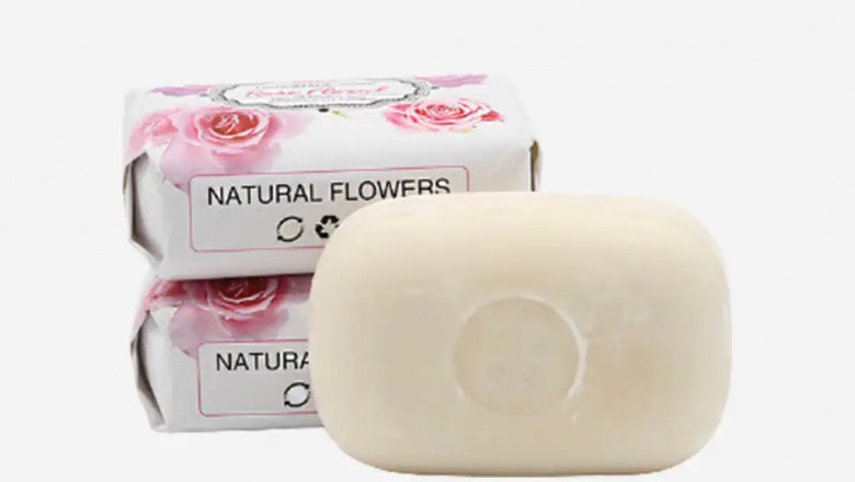 A creative way to package homemade soap wrapping