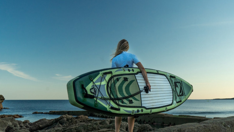 3 Incredible Bays for Paddle Boarding in the US