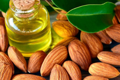 Does sweet almond oil clog pores?