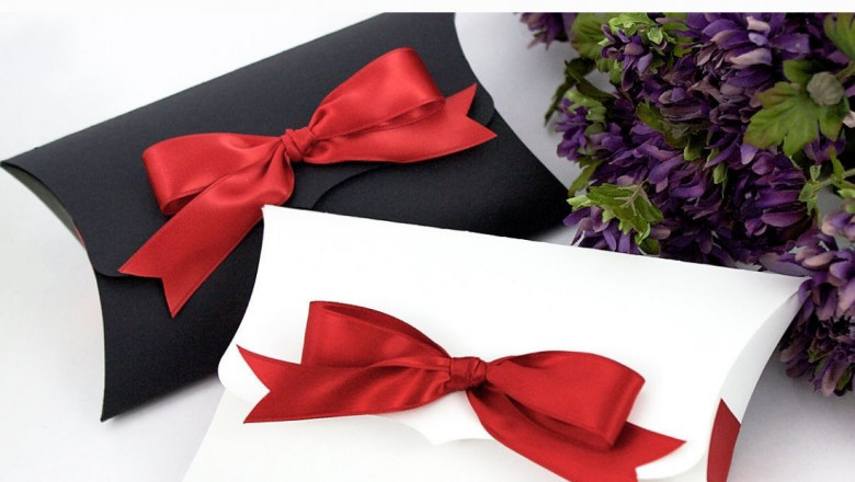 Large Pillow Boxes Wholesale | OXO Packaging